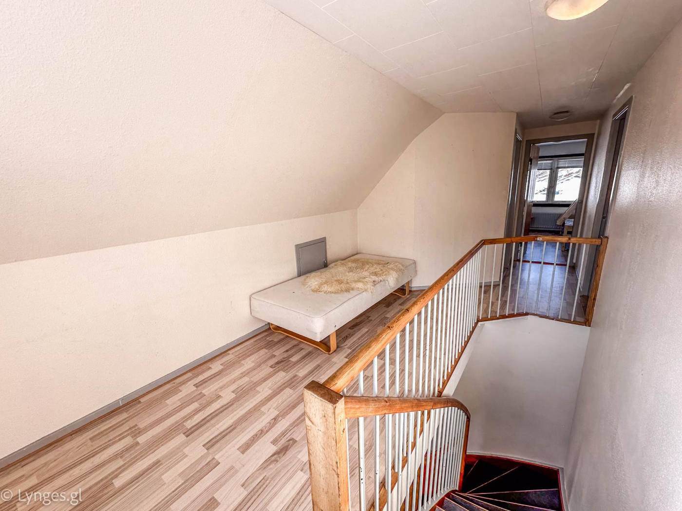 Будинок, 1991 м², 307 600$ — FAKTOR